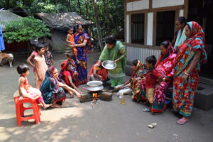 Riju et ses amis et famille au Bangladesh